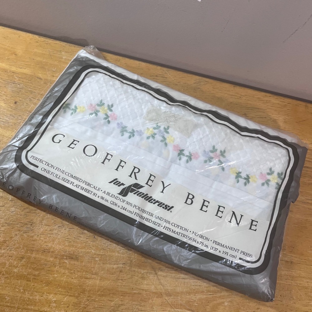 Geoffrey Beene Flat Sheet Full White Vtg Trousseau Flowers Embroidered Percale